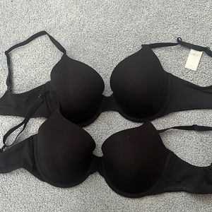 NWT - 2 BLACK FULL COVERAGE TSHIRT BRAS - OLD NAVY SUPER COMFY